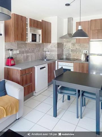 Le Luc en Provence, dans résidence sécurisée, appartement 2 pièces terrasse