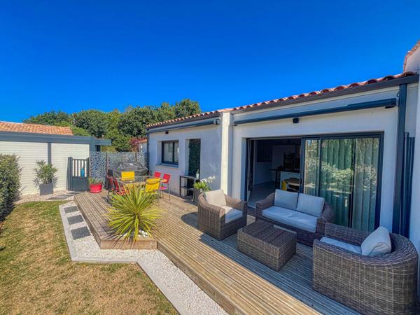 17920 BREUILLET Maison récente de plain-pied - état irréprochable - DPE A - à 550m du centre-bourg de Breuillet