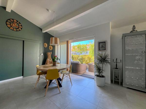 17920 BREUILLET Maison récente de plain-pied - état irréprochable - DPE A - à 550m du centre-bourg de Breuillet