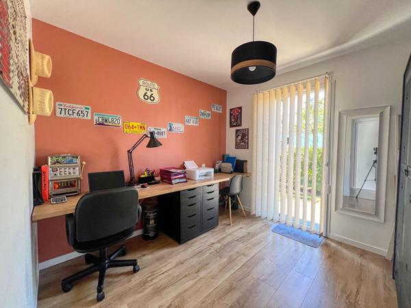 17920 BREUILLET Maison récente de plain-pied - état irréprochable - DPE A - à 550m du centre-bourg de Breuillet