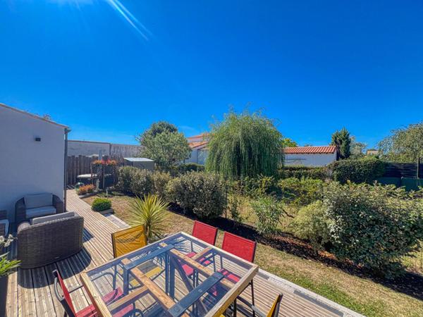 17920 BREUILLET Maison récente de plain-pied - état irréprochable - DPE A - à 550m du centre-bourg de Breuillet