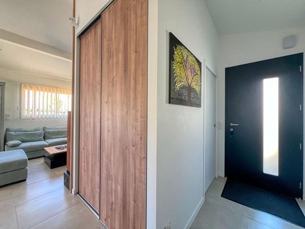 17920 BREUILLET Maison récente de plain-pied - état irréprochable - DPE A - à 550m du centre-bourg de Breuillet