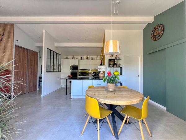 17920 BREUILLET Maison récente de plain-pied - état irréprochable - DPE A - à 550m du centre-bourg de Breuillet