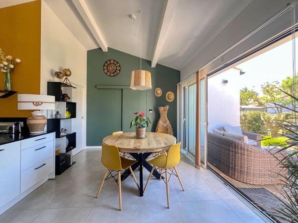 17920 BREUILLET Maison récente de plain-pied - état irréprochable - DPE A - à 550m du centre-bourg de Breuillet