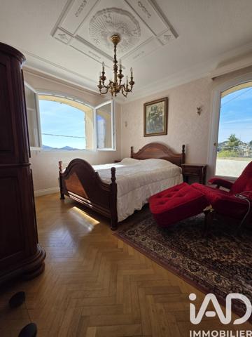 Maison à vendre 5 pièces 180 m² Marseille 12