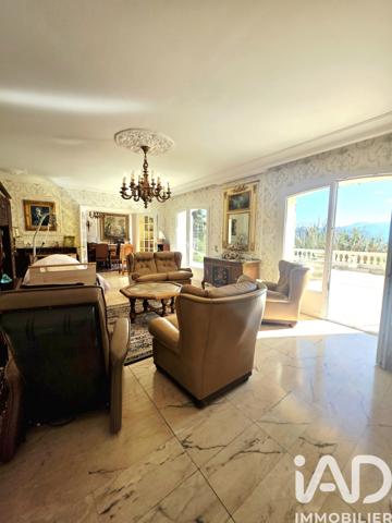 Maison à vendre 5 pièces 180 m² Marseille 12