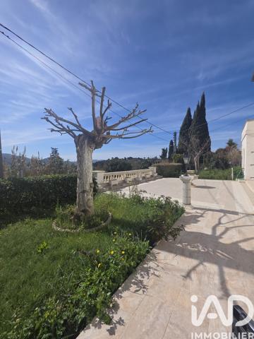 Maison à vendre 5 pièces 180 m² Marseille 12