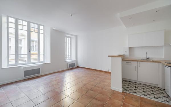 Appartement à vendre    2 pièces • 47 m2 Lyon 2