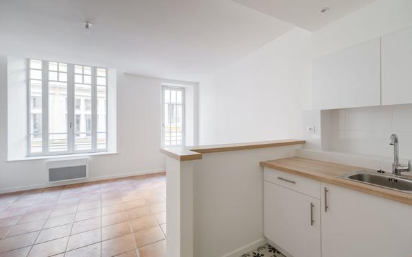 Appartement à vendre    2 pièces • 47 m2 Lyon 2