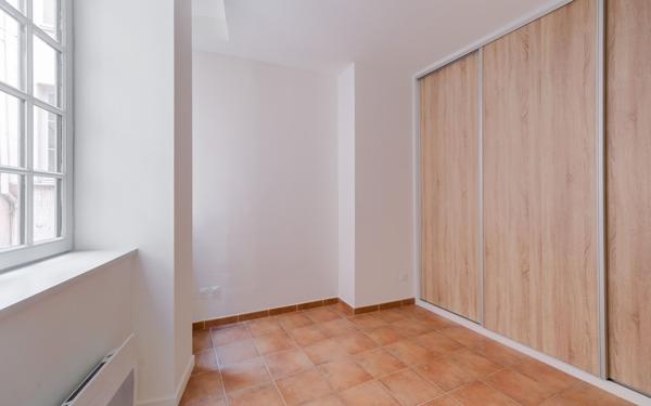 Appartement à vendre    2 pièces • 47 m2 Lyon 2