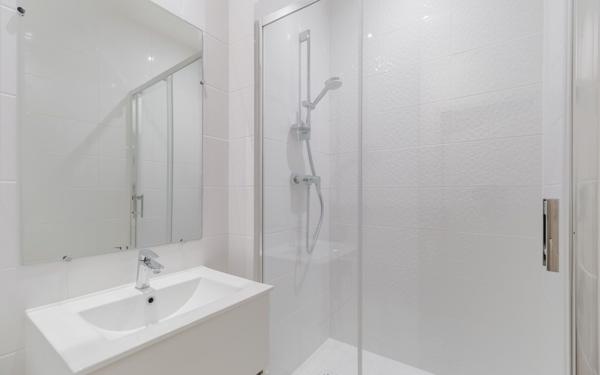 Appartement à vendre    2 pièces • 47 m2 Lyon 2