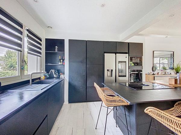 MAISON AVEC PISCINE 4 CHAMBRES A VENDRE PLOEMEUR