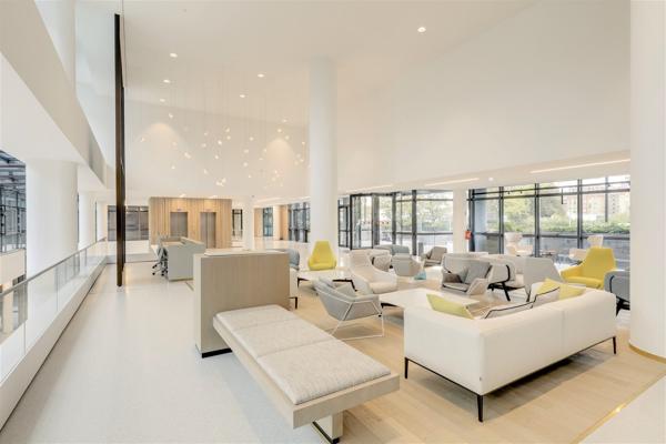 Bureaux rénovés à louer - prestations haut de gamme avec terrasses et jardins - MAGNETIK Paris 14 Porte d'Orléans