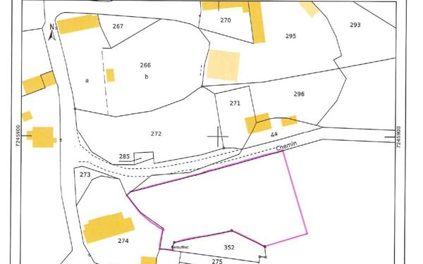 Terrain à vendre    Plouguernével