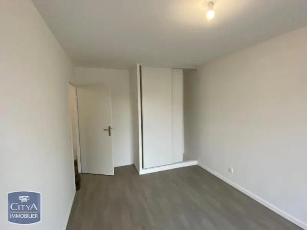Appartement à louer 3 pièces 69.7m² Le Blanc-Mesnil (93150)