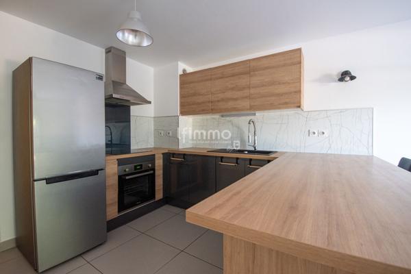 Duplex atypique dans un bâtiment historique.