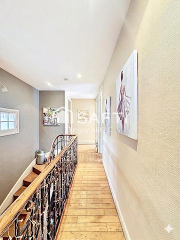 Maison de caractère de 1914 : calme et confort en plein centre