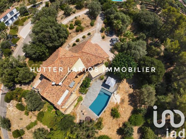 Maison à vendre 8 pièces 231 m² Solliès-Ville