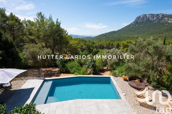 Maison à vendre 8 pièces 231 m² Solliès-Ville