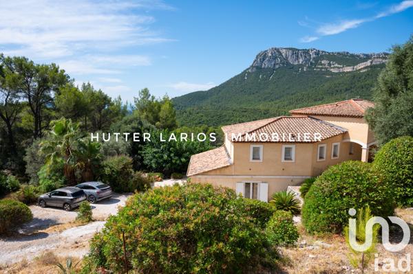 Maison à vendre 8 pièces 231 m² Solliès-Ville