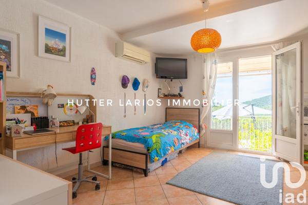 Maison à vendre 8 pièces 231 m² Solliès-Ville