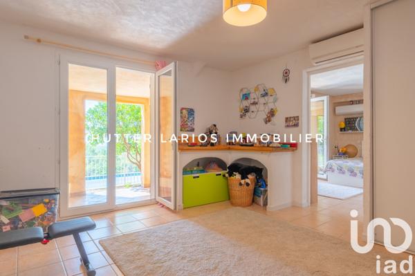 Maison à vendre 8 pièces 231 m² Solliès-Ville