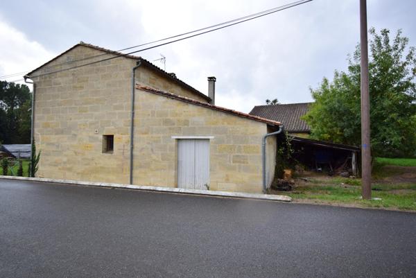 Maison en pierre de taille de 145m² + chai de 80m²
