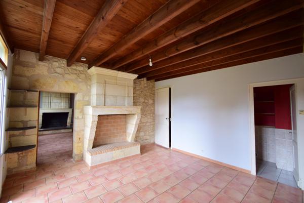 Maison en pierre de taille de 145m² + chai de 80m²