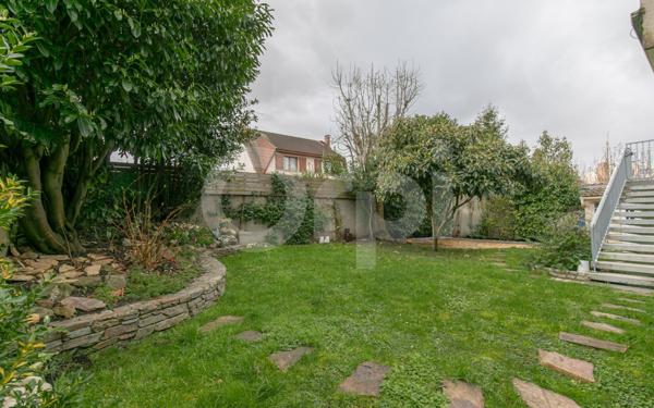 Maison à vendre    8 pièces •  Ormesson-sur-Marne