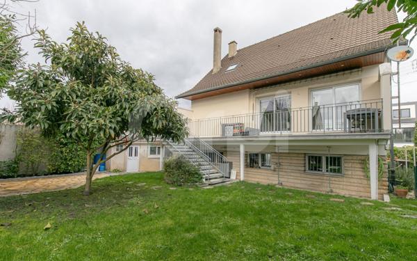 Maison à vendre    8 pièces •  Ormesson-sur-Marne
