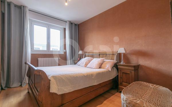 Maison à vendre    8 pièces •  Ormesson-sur-Marne