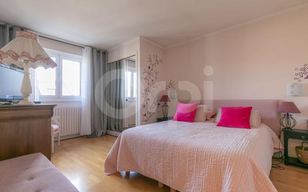 Maison à vendre    8 pièces •  Ormesson-sur-Marne