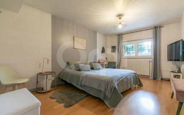 Maison à vendre    8 pièces •  Ormesson-sur-Marne