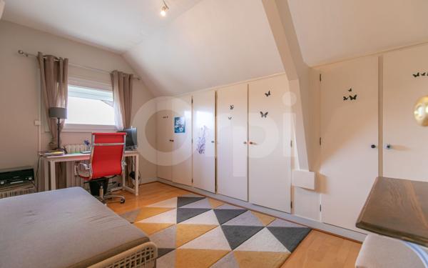 Maison à vendre    8 pièces •  Ormesson-sur-Marne