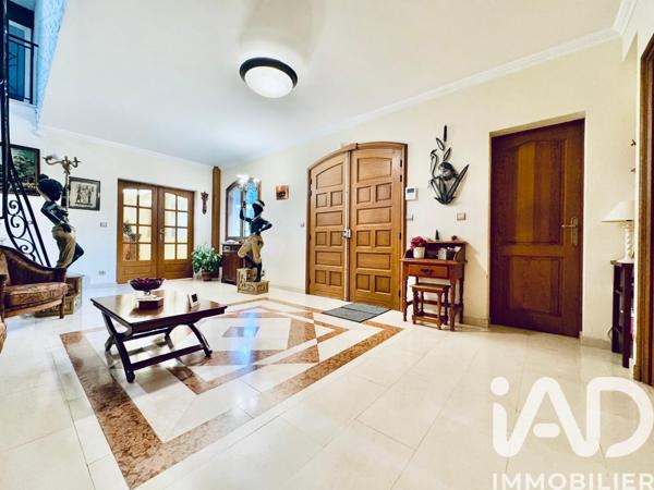 Maison à vendre 12 pièces 410 m² Château-Thierry
