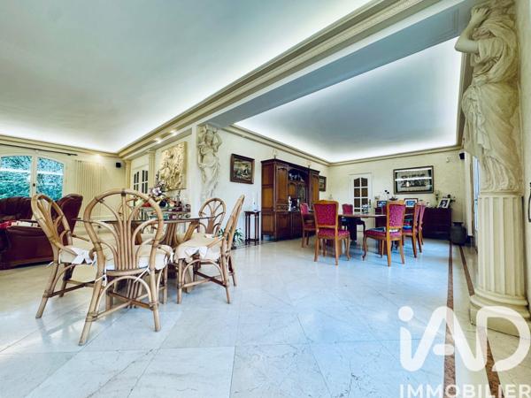 Maison à vendre 12 pièces 410 m² Château-Thierry