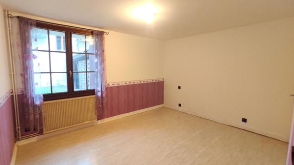 Maison 5 pièces à vendre Naintré - 86530 / Réf: 11761