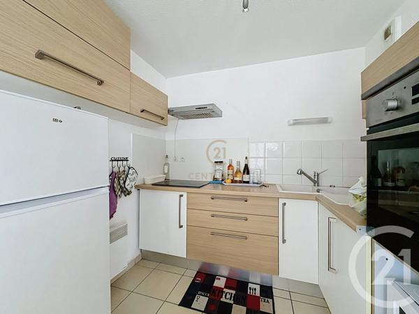Appartement F3 à vendre  3 pièces - 63 m 2   GRIGNY  - 69