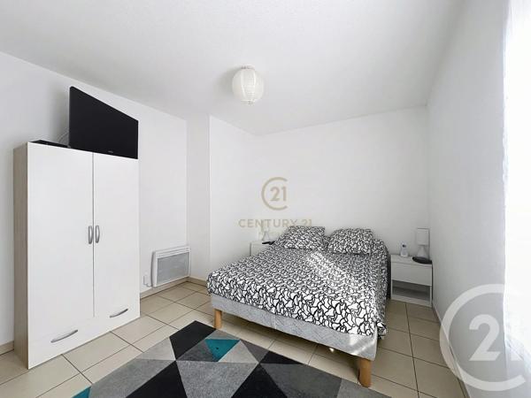 Appartement F3 à vendre  3 pièces - 63 m 2   GRIGNY  - 69