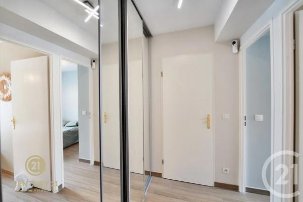 Appartement F3 à vendre  3 pièces - 59,83 m 2   CHESSY  - 77