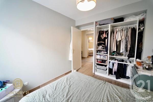 Appartement F3 à vendre  3 pièces - 59,83 m 2   CHESSY  - 77