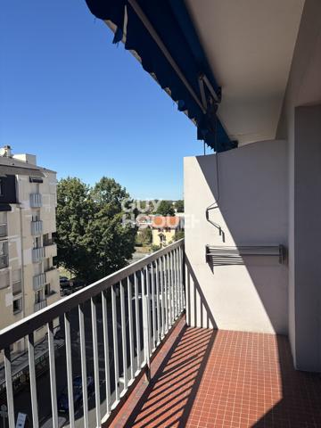 Appartement T2 à louer à PAU (64000).