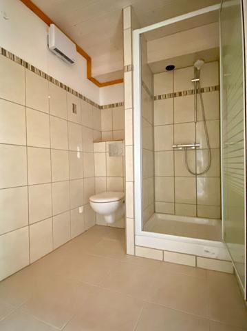 Maison - 8 pièces - 192 m²