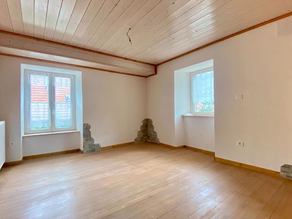 Maison - 8 pièces - 192 m²