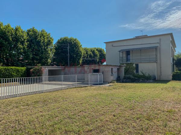 A VENDRE APPARTEMENT 121 m² + TERRAIN AVEC PISCINE - ROMANS-SUR-ISERE , Romans sur isere A VENDRE APPARTEMENT 121 m² + TERRAIN AVEC PISCINE - ROMANS-SUR-ISERE , Romans sur isere