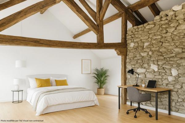 Maison de caractère de 99 m² avec cour + grenier aménageable.