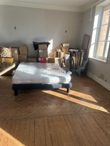 Maison entièrement à rénover. Idéal investisseurs. Castelsarrasin.