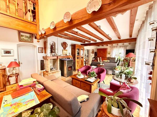 Maison de caractère 250 m² , 10 pièces sur Terrain 1000 m² à Joigny