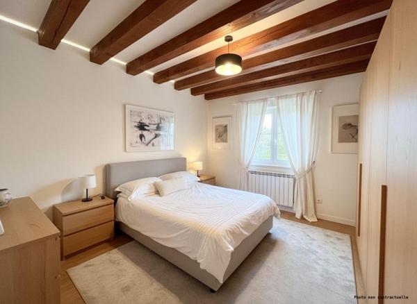 Maison de caractère 250 m² , 10 pièces sur Terrain 1000 m² à Joigny