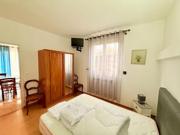 Maison de caractère 250 m² , 10 pièces sur Terrain 1000 m² à Joigny